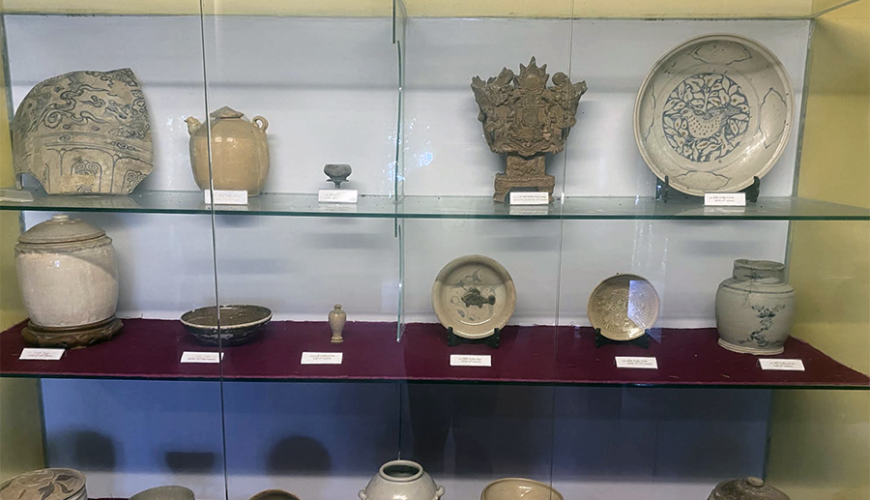 Dong Dinh museum