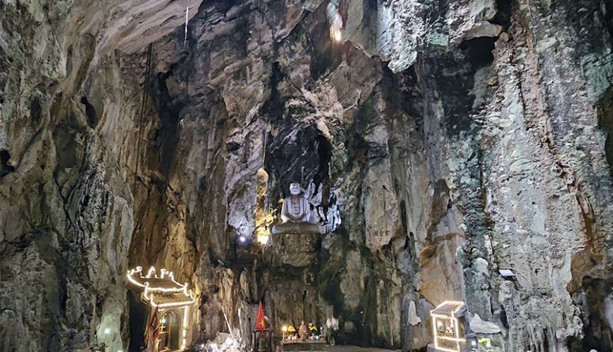 Huyen Khong Cave