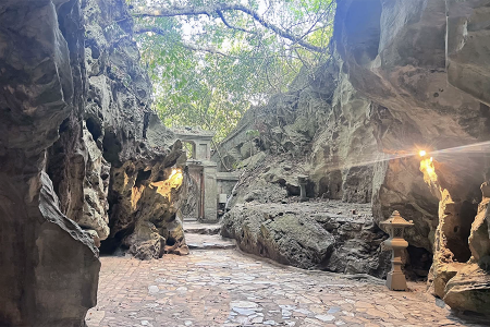 Huyen Khong Cave