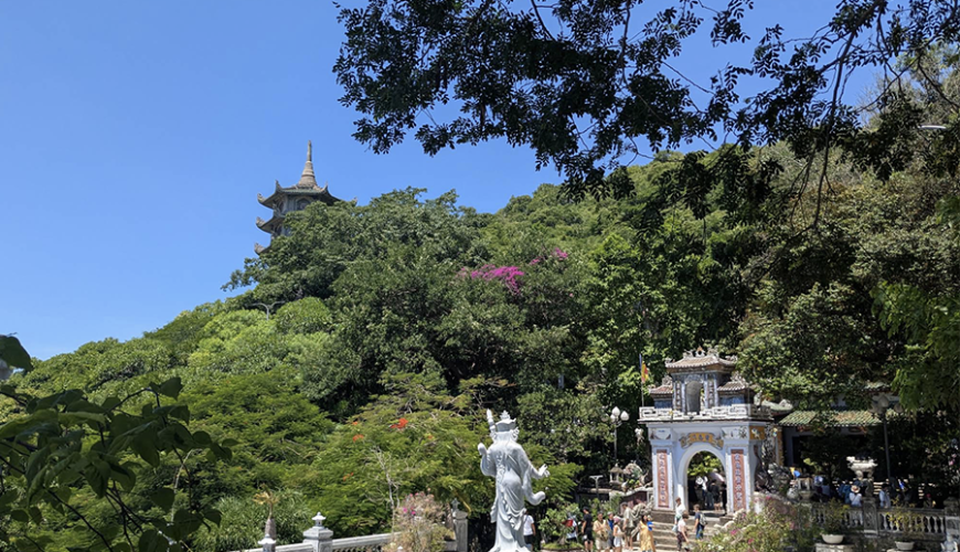 Linh Ung Pagoda - Non Nuoc