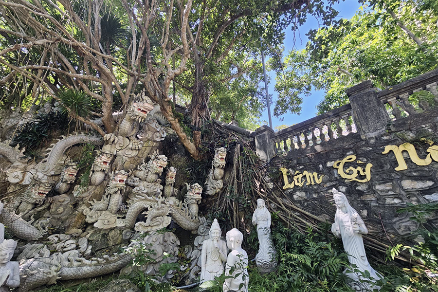 Linh Ung Pagoda Non Nuoc