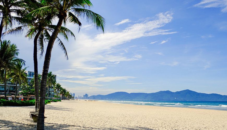 Non Nuoc Beach