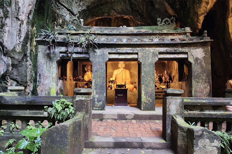 Tang Chon Cave