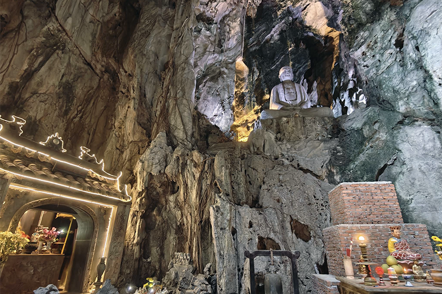 Tang Chon Cave