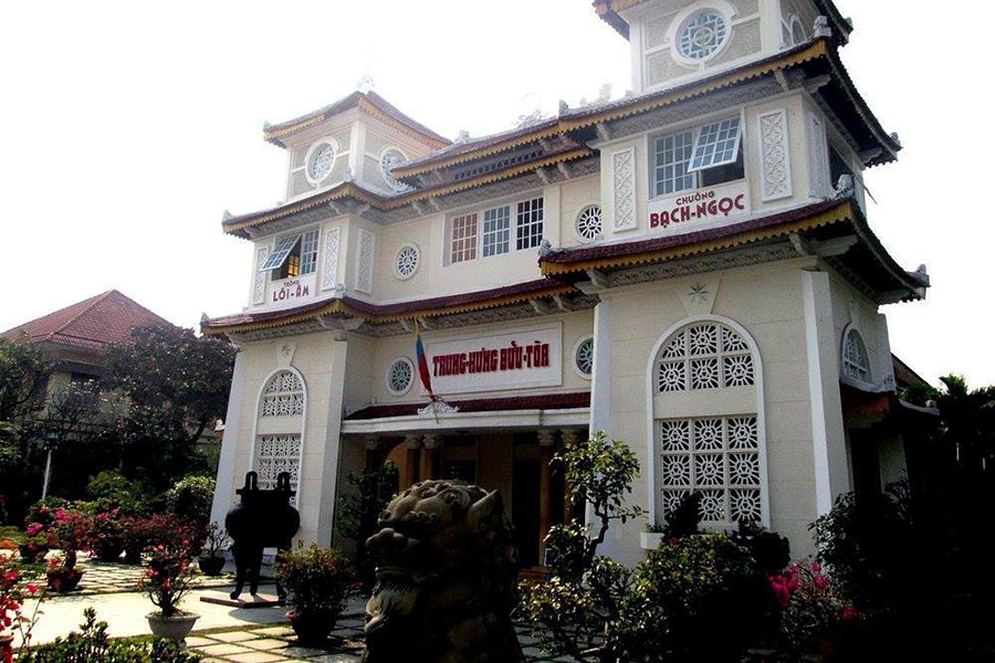Cao Dai Temple in Da Nang