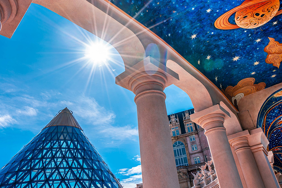 Eclipse Square
